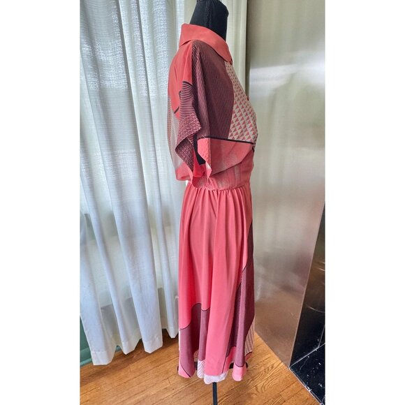 Vintage 80s shirtdress, coral, peach geometric print, batwing short sleeves - Picture 7 of 9